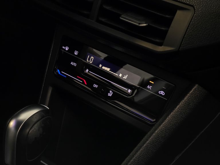 VolksWagen Nivus Highline 1.0 200 TSI Flex Aut.