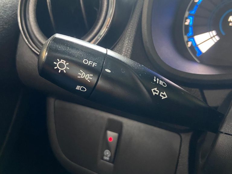 Renault KWID Zen 1.0 Flex 12V 5p Mec.