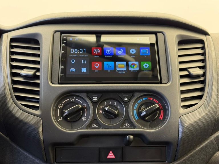 Mitsubishi L200 Tri. Outd. GLX 2.4 CD 4x4 Die. Mec.