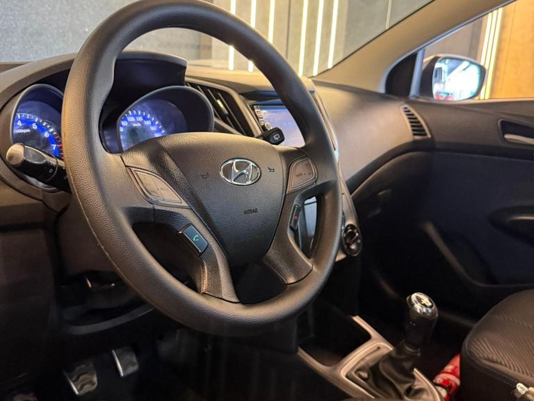 Hyundai HB20X Premium 1.6 Flex 16V Mec.