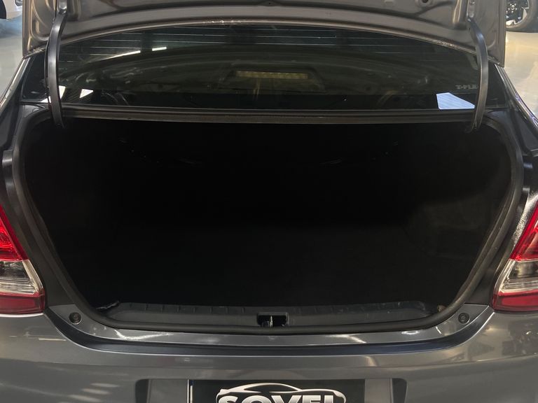 Toyota ETIOS XLS Sedan 1.5 Flex 16V 4p Mec.