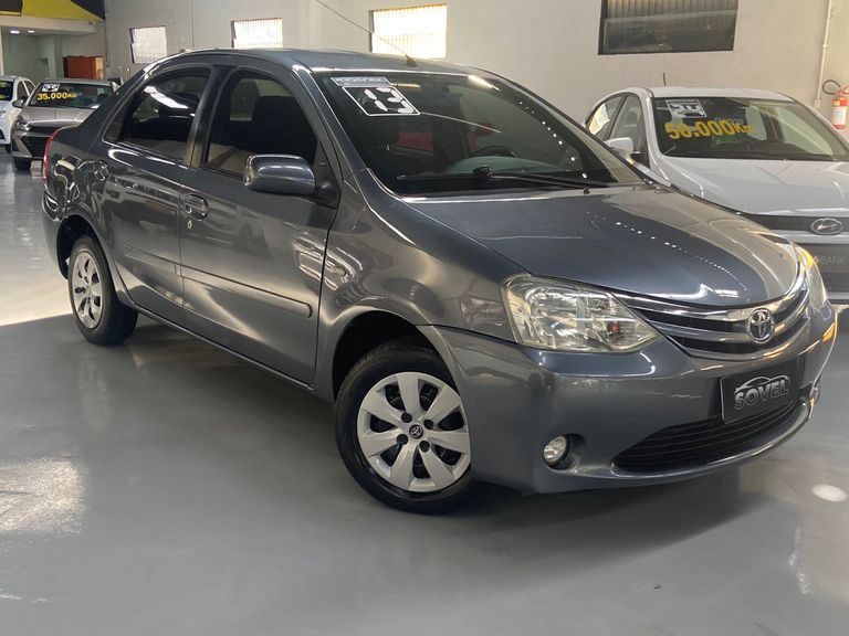 Toyota ETIOS XLS Sedan 1.5 Flex 16V 4p Mec.