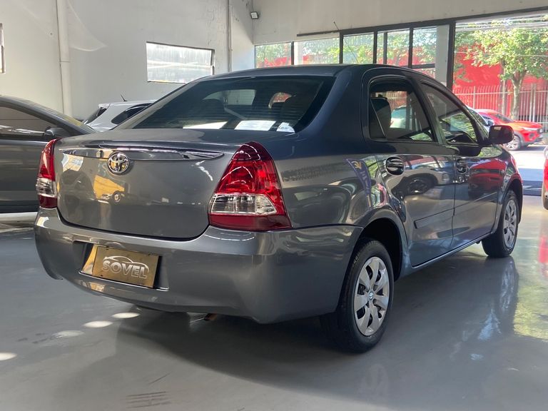 Toyota ETIOS XLS Sedan 1.5 Flex 16V 4p Mec.
