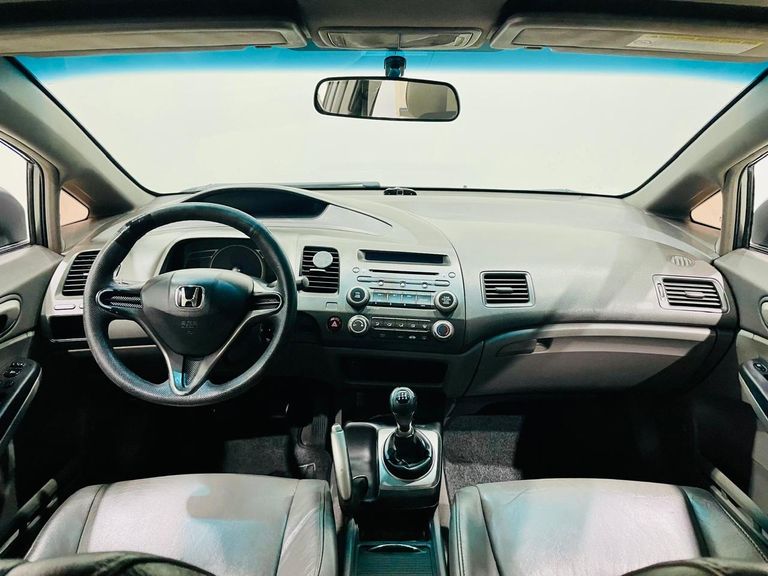 Honda Civic Sedan LXS 1.8/1.8 Flex 16V Mec. 4p