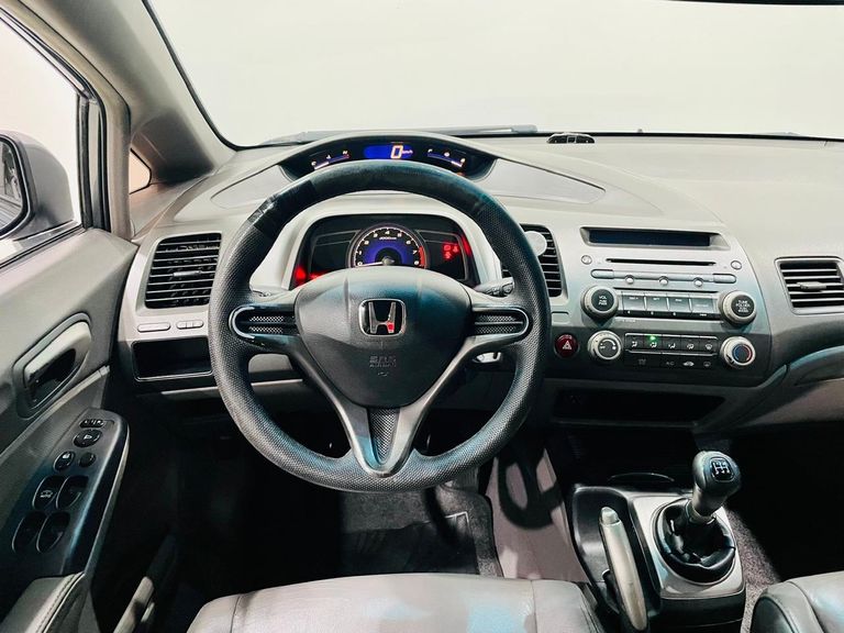 Honda Civic Sedan LXS 1.8/1.8 Flex 16V Mec. 4p