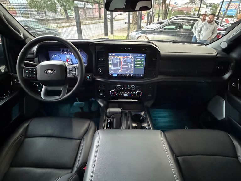 Ford F-150 Lariat Black 4x4 5.0 V8