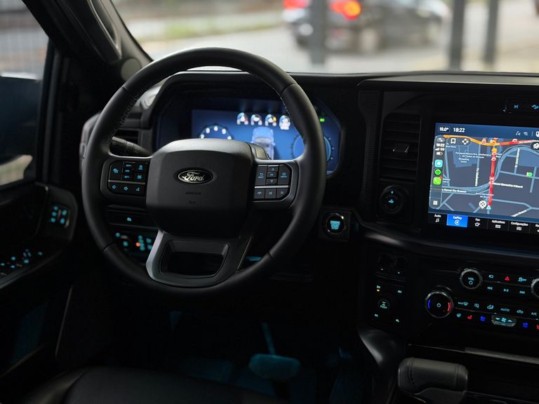 Ford F-150 Lariat Black 4x4 5.0 V8