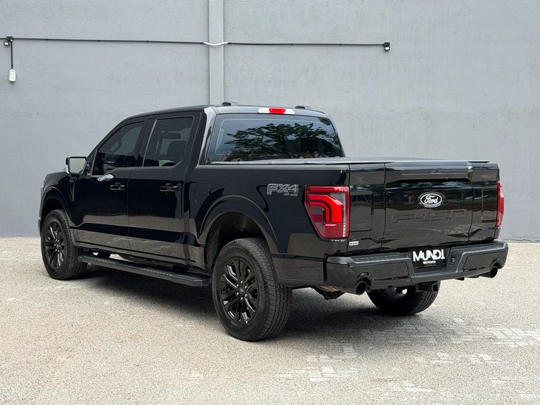 Ford F-150 Lariat Black 4x4 5.0 V8
