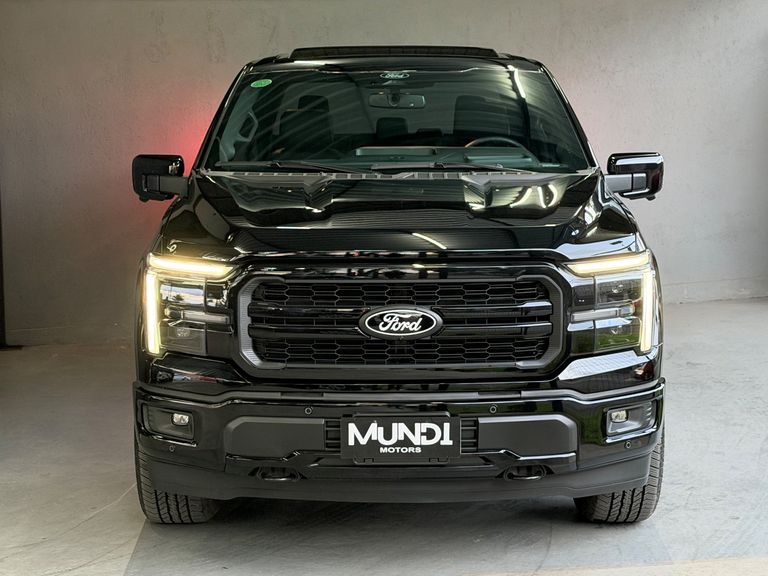 Ford F-150 Lariat Black 4x4 5.0 V8