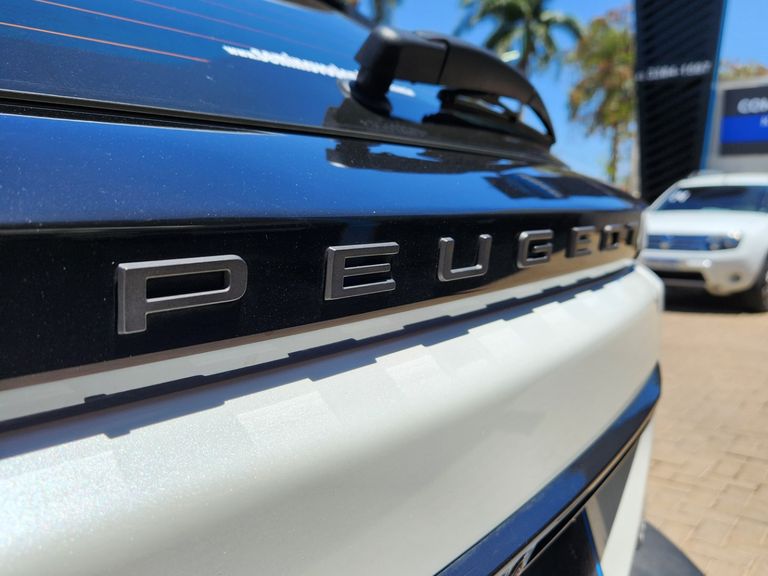 Peugeot 2008 Active 1.0 Turbo Flex 5p Aut.