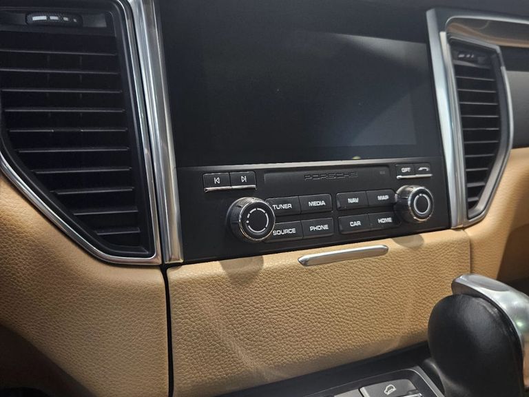 Porsche Macan 2.0 Turbo