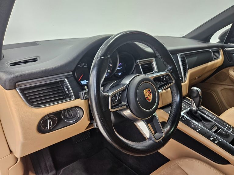 Porsche Macan 2.0 Turbo