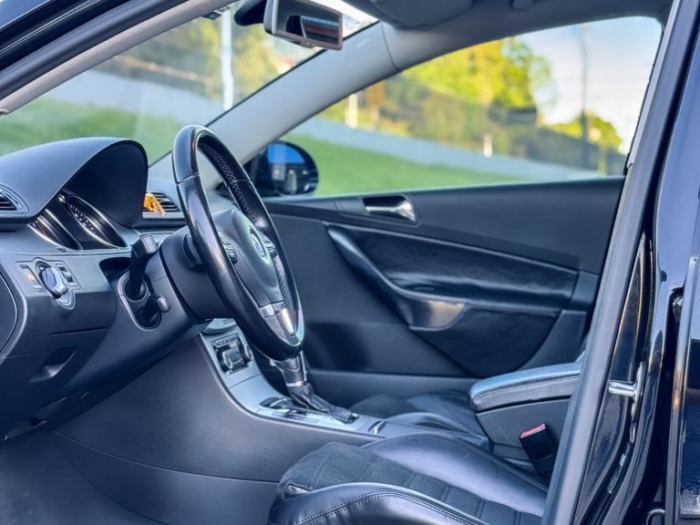 VolksWagen Passat Variant 3.2 V6 FSI 24V 250cv Tip.