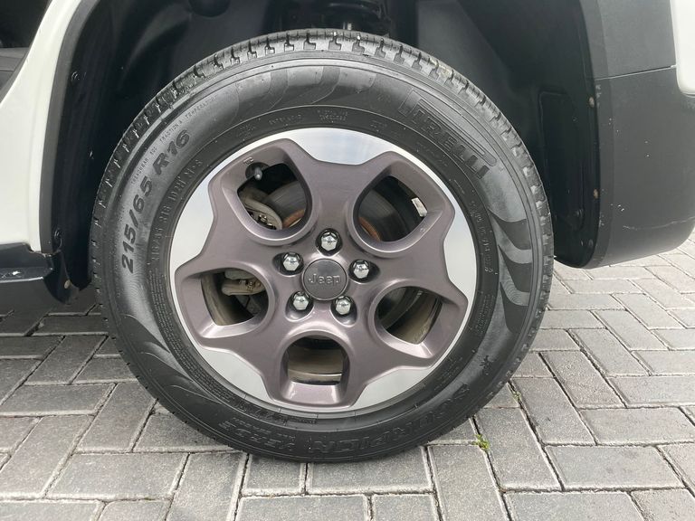 Jeep Renegade Sport 1.8 4x2 Flex 16V Aut.