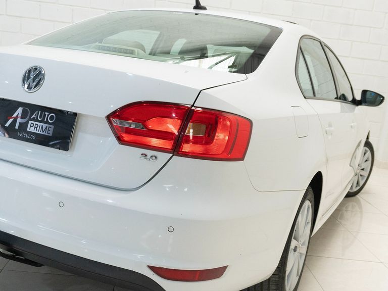 VolksWagen JETTA Comfortline 2.0 T.Flex 8V 4p Tipt.