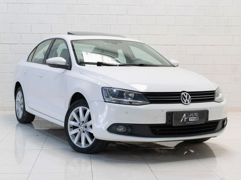 VolksWagen JETTA Comfortline 2.0 T.Flex 8V 4p Tipt.