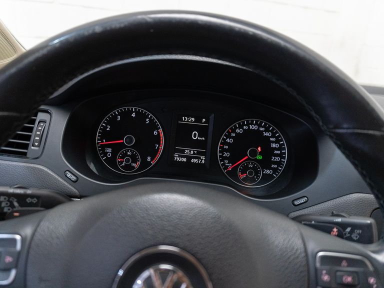 VolksWagen JETTA Comfortline 2.0 T.Flex 8V 4p Tipt.