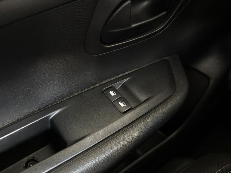 Peugeot 208 Like 1.0 Flex 6V 5p Mec.