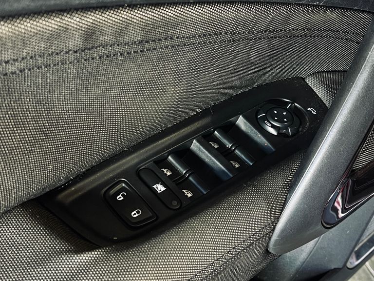 Fiat Toro Freedom 1.8 16V Flex Aut.