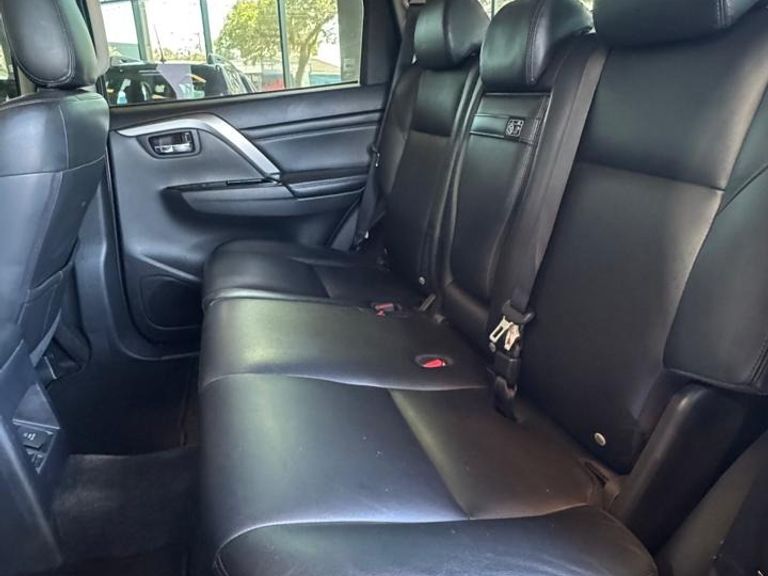 Mitsubishi Pajero Sport HPE-S 2.4  4x4 Diesel Aut.