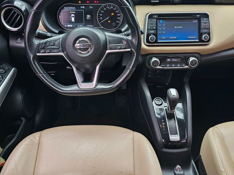 Nissan KICKS SL 1.6 16V FlexStar 5p Aut.