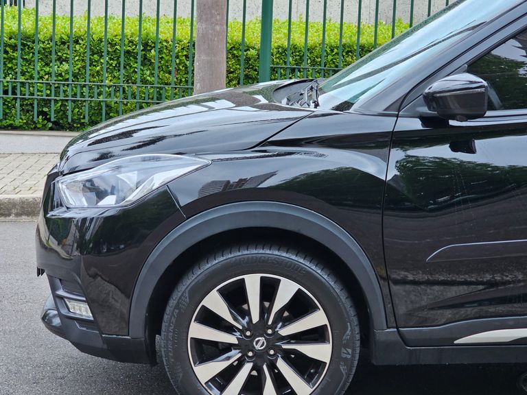 Nissan KICKS SL 1.6 16V FlexStar 5p Aut.