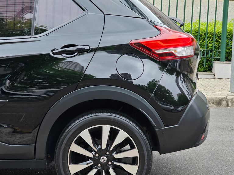 Nissan KICKS SL 1.6 16V FlexStar 5p Aut.