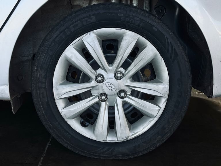 Hyundai HB20S Comfort Plus 1.0 TB Flex 12V Mec.