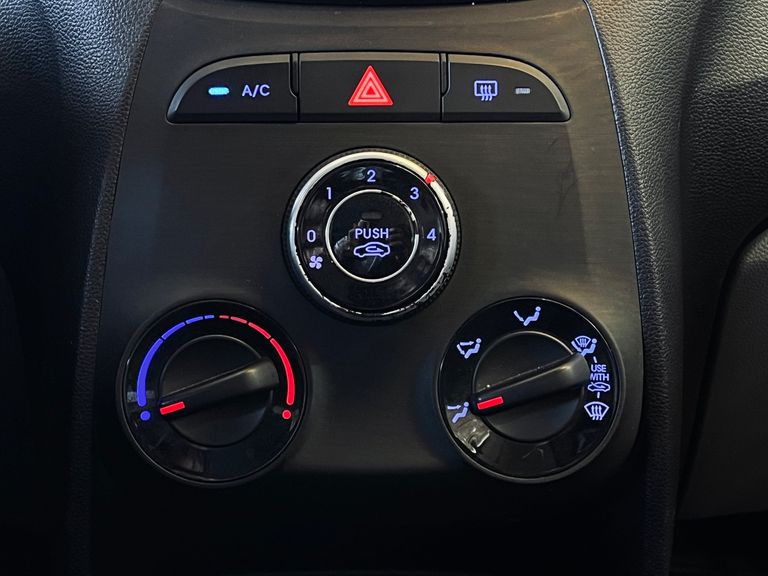 Hyundai HB20S Comfort Plus 1.0 TB Flex 12V Mec.