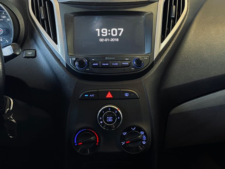 Hyundai HB20S Comfort Plus 1.0 TB Flex 12V Mec.