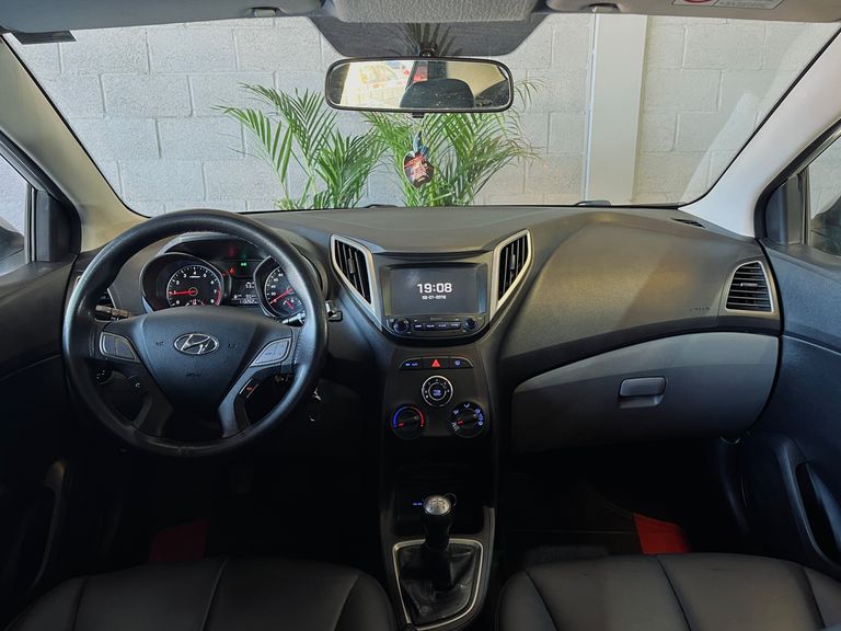 Hyundai HB20S Comfort Plus 1.0 TB Flex 12V Mec.