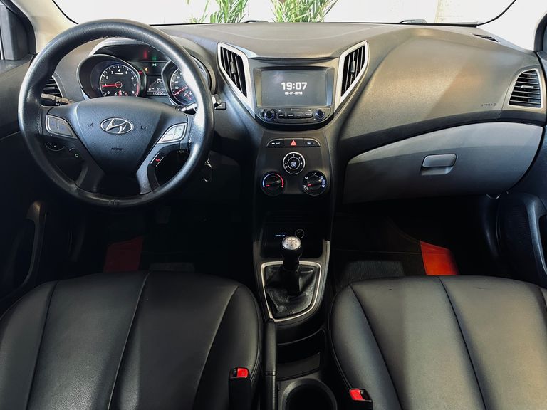 Hyundai HB20S Comfort Plus 1.0 TB Flex 12V Mec.