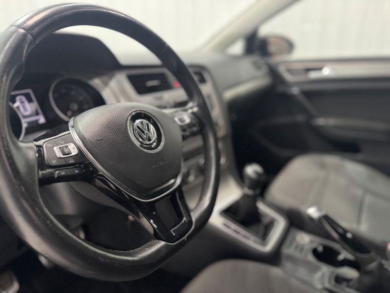 VolksWagen Golf Comfortline 1.0 TSI Total Flex Mec.