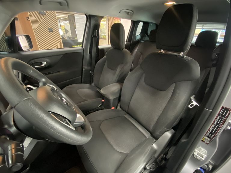 Jeep Renegade Sport 1.8 4x2 Flex 16V Aut.