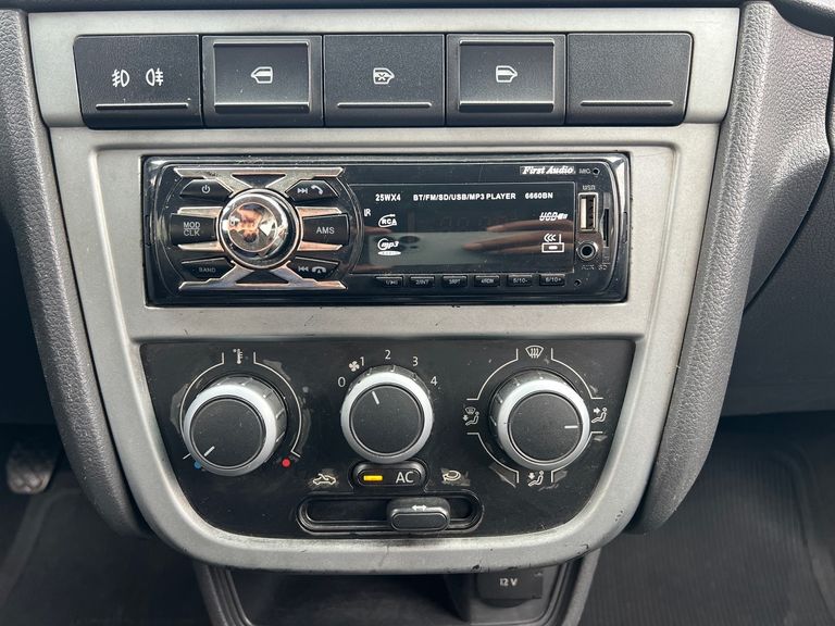 VolksWagen Gol (novo) 1.0 Mi Total Flex 8V 4p