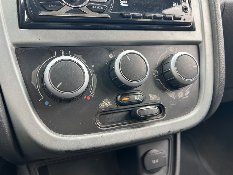 VolksWagen Gol (novo) 1.0 Mi Total Flex 8V 4p