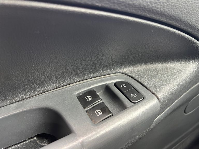 VolksWagen Gol (novo) 1.0 Mi Total Flex 8V 4p