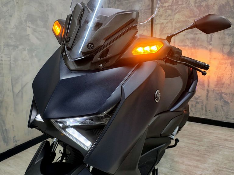 YAMAHA XMAX 250 CONNECTED 