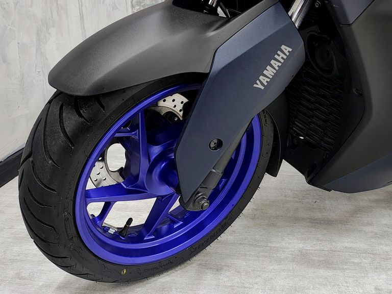 YAMAHA XMAX 250 CONNECTED 