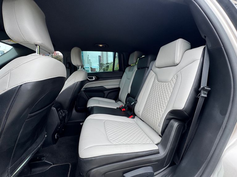 Jeep Commander Limited TD380 2.0 4x4 Die.Aut.