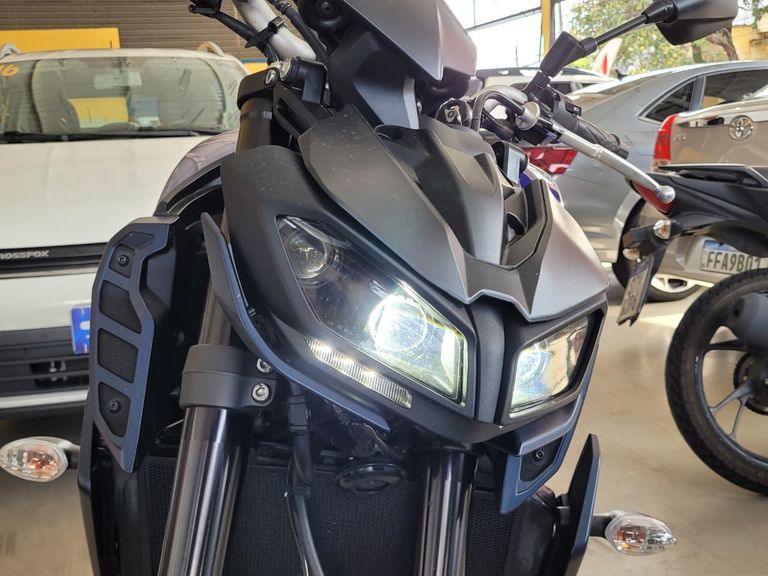 YAMAHA MT-09 850cc/ABS