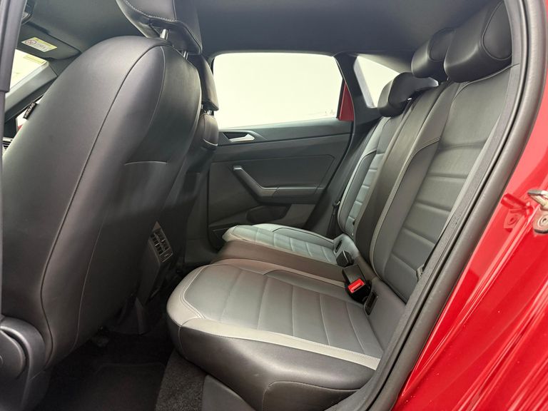 VolksWagen Nivus Highline 1.0 200 TSI Flex Aut.