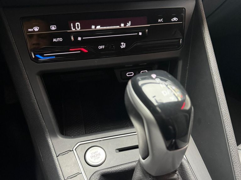 VolksWagen Nivus Highline 1.0 200 TSI Flex Aut.