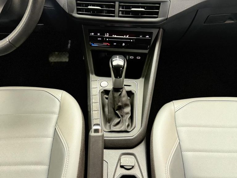 VolksWagen Nivus Highline 1.0 200 TSI Flex Aut.