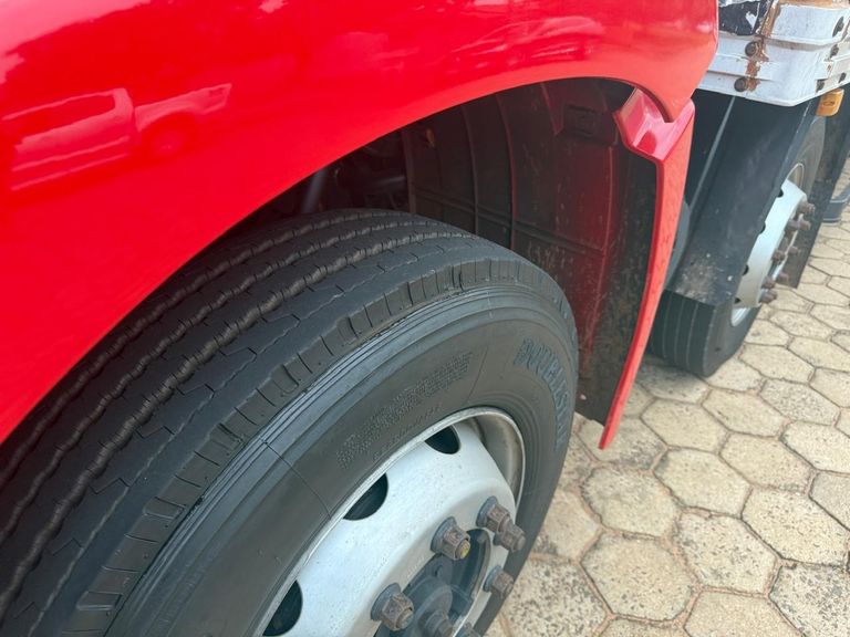 VOLKSWAGEN 24-280 E Constel. 6x2 2p (diesel)(E5)