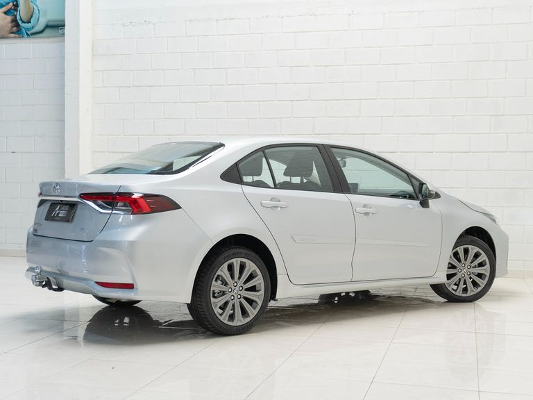 Toyota Corolla XEi 2.0 Flex 16V Aut.