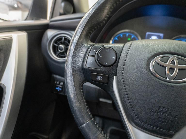 Toyota Corolla XEi 2.0 Flex 16V Aut.