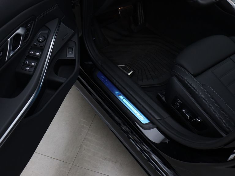 BMW 320iA 2.0 TB M Sport A.Flex/M.Sport 4p