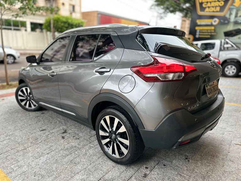 Nissan KICKS SV 1.6 16V FlexStar 5p Aut.