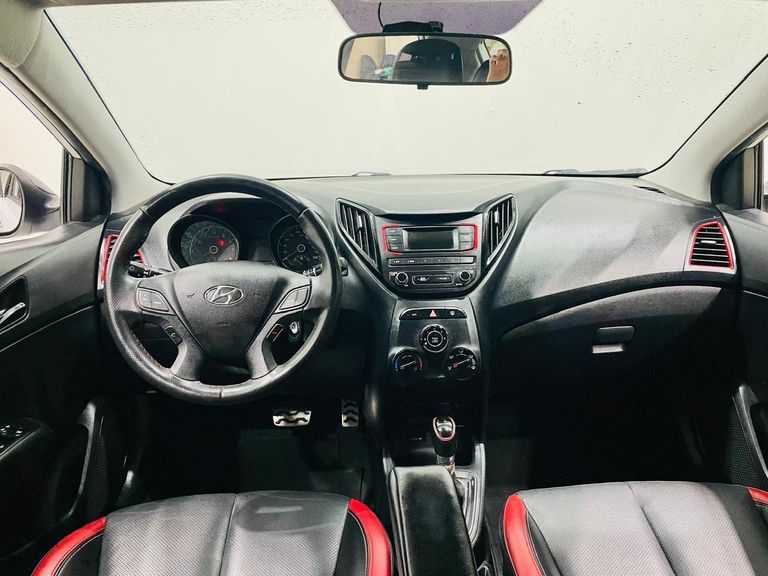 Hyundai HB20 R spec 1.6 Flex 16V Aut.